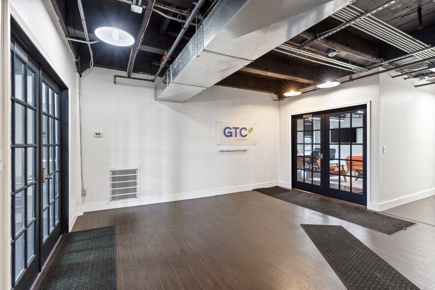 More Photos Of 2124 Penn Ave, Pittsburgh Office For Sale