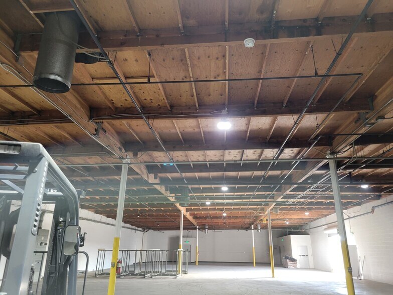 More Photos Of 417 Agostino Rd, San Gabriel Manufacturing For Sale