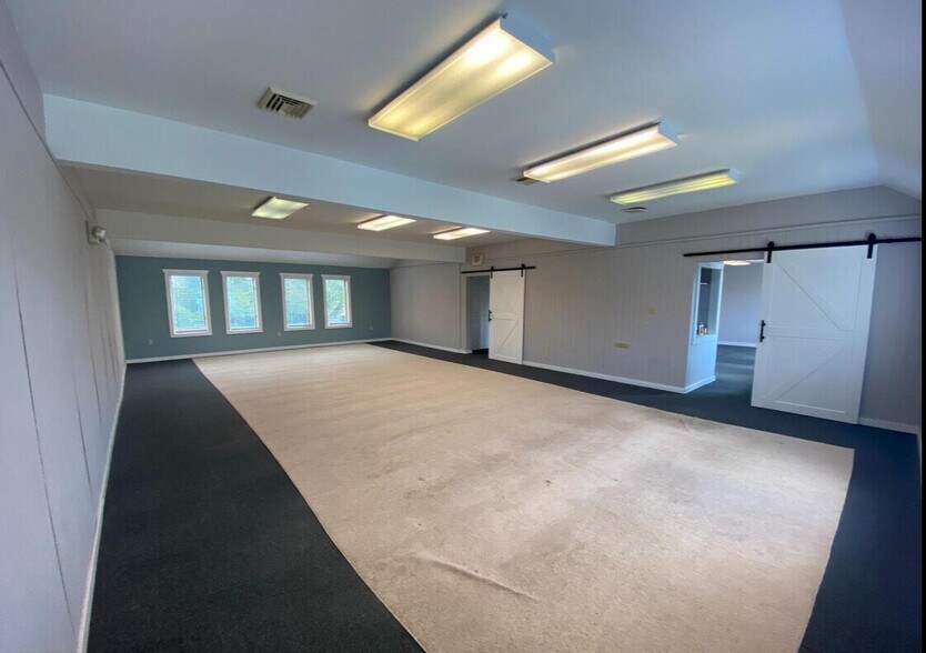 More Photos Of 104 Schubert Dr, Downingtown Office For Lease