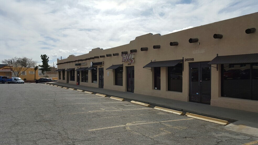 More Photos Of 212-230 Cincinnati Ave, El Paso Unknown For Lease