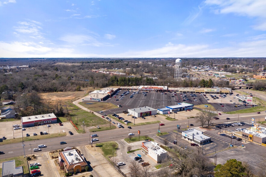 More Photos Of 902 S Jefferson Ave, Mount Pleasant Land For Sale