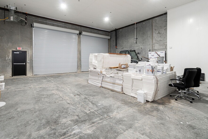 More Photos Of 760 E Main St, Lewisville Unknown For Lease