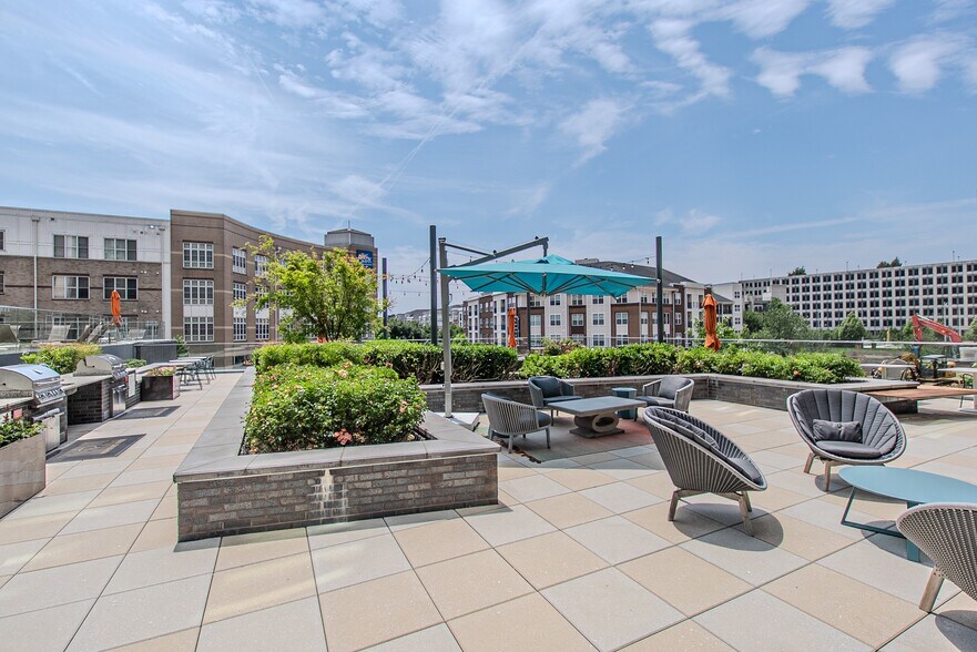 More Photos Of 2311 Dulles Station Blvd, Herndon Apartments For Lease
