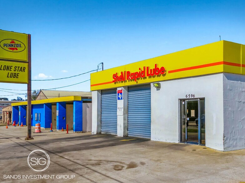 Primary Photo Of 6596 College St, Beaumont Auto Repair For Sale