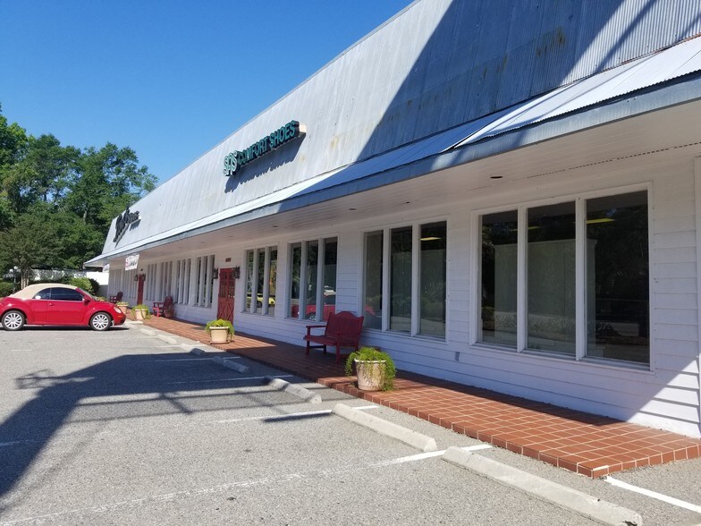 More Photos Of 10589 N Kings Hwy, Myrtle Beach Freestanding For Lease