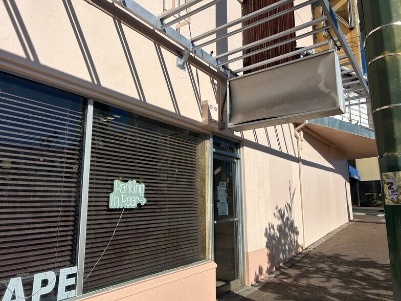 More Photos Of 3580-3588 Waialae Ave, Honolulu Storefront Retail Office For Lease