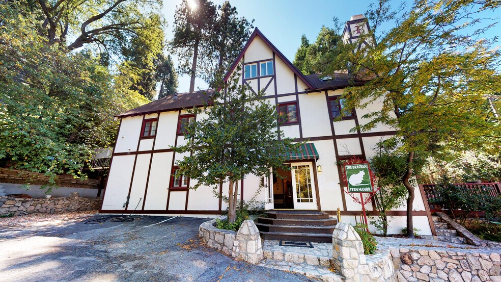 More Photos Of 815 Arrowhead Villa Dr, Crest Hotel For Sale