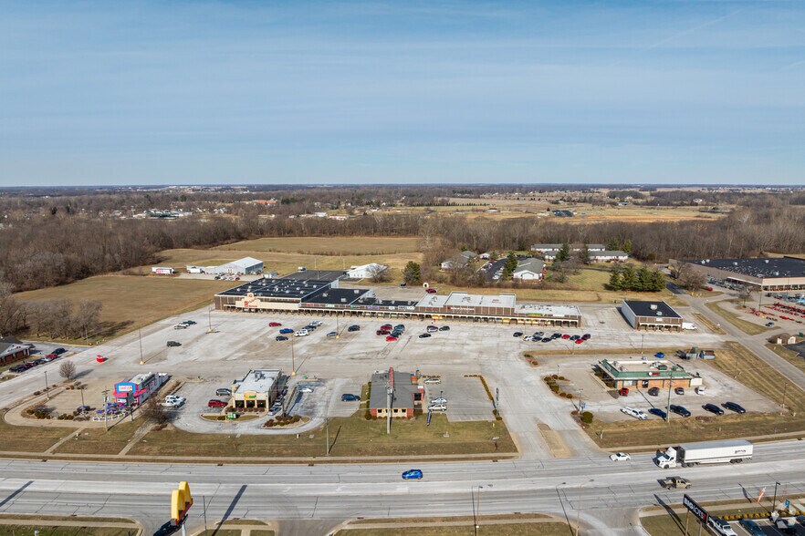 More Photos Of 1624-1644 E State Road 44, Shelbyville Unknown For Lease