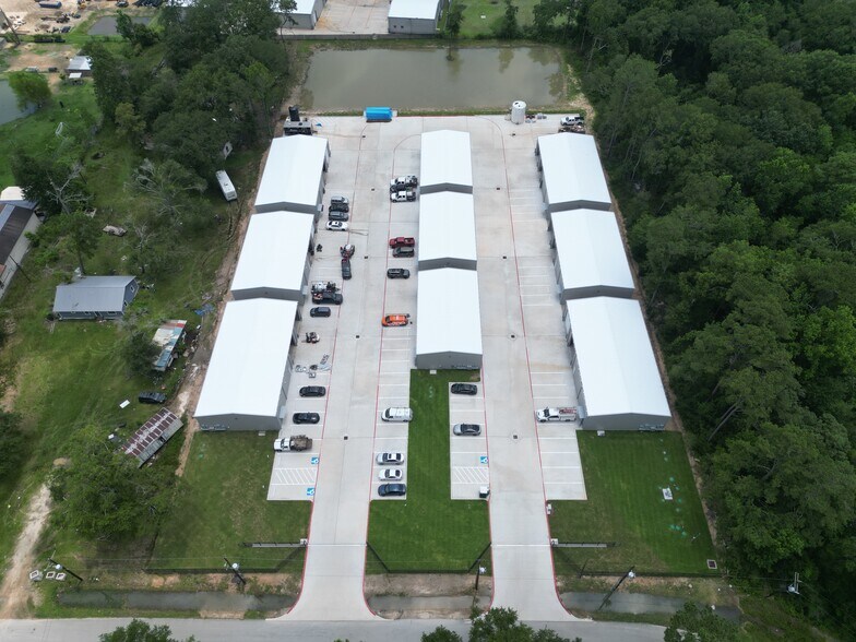 More Photos Of 20678 Canterbury Rd, Porter Unknown For Lease