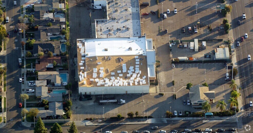More Photos Of 1020 N Euclid St, Anaheim Freestanding For Lease