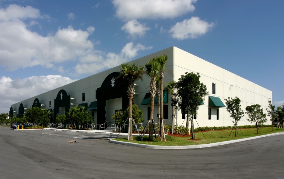 More Photos Of 9990 NW 14th St, Miami Warehouse For Sale