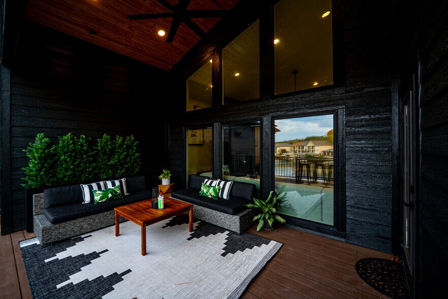More Photos Of 215 Wayward Winds Rd, Hot Springs National Park Apartments For Sale