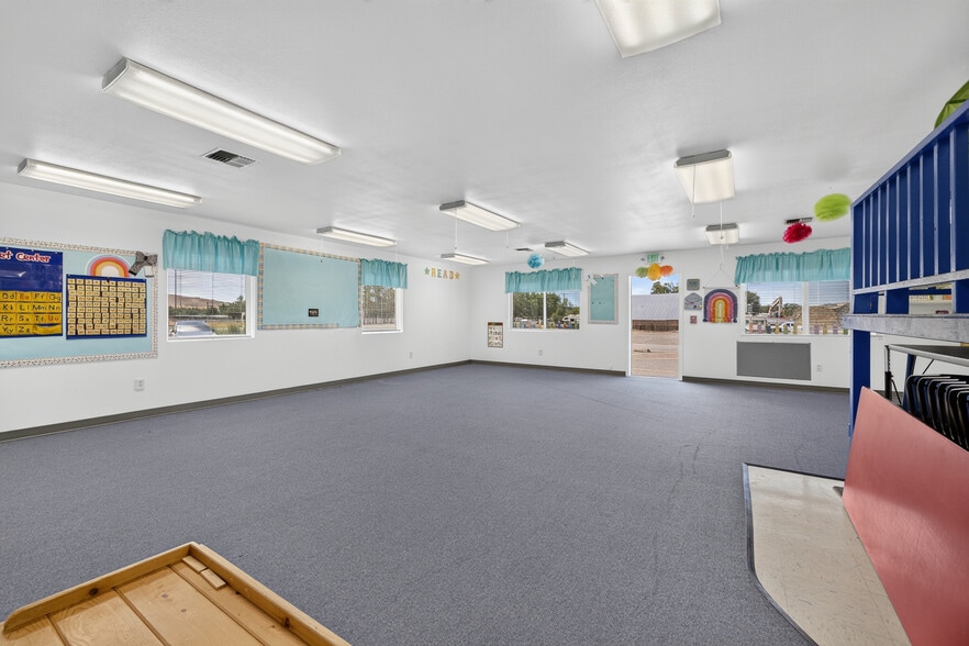 More Photos Of 1706 Bronco Ln, Richland Daycare Center For Sale