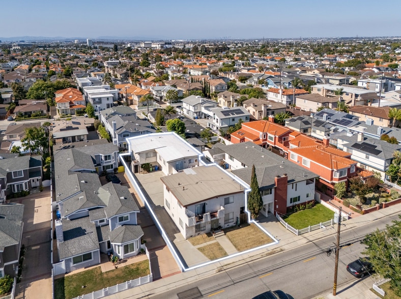 Primary Photo Of 2013 Ruhland Ave, Redondo Beach Apartments For Sale