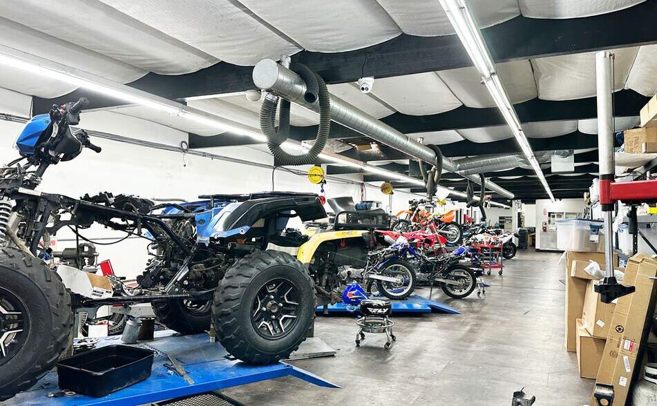 More Photos Of 21756-21758 Foothill Blvd, Hayward General Retail For Sale