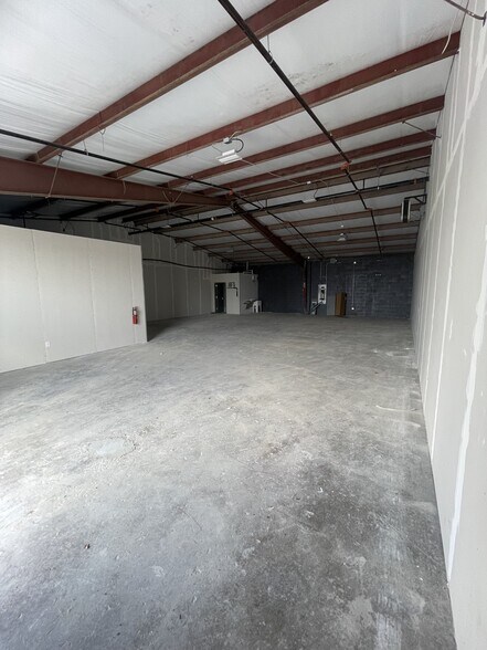 More Photos Of 6910 NE Loop 410, San Antonio Unknown For Lease