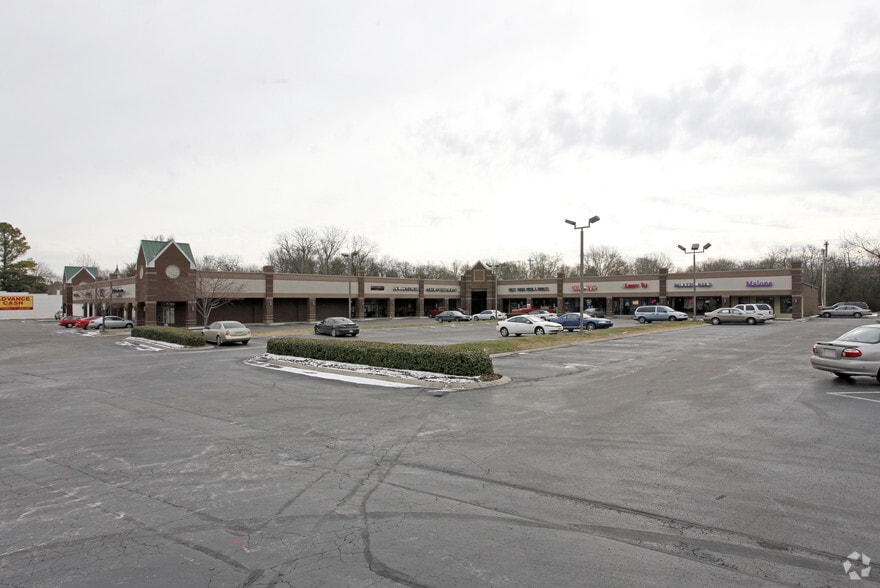 More Photos Of 506-516 W Main St, Lebanon General Retail For Lease