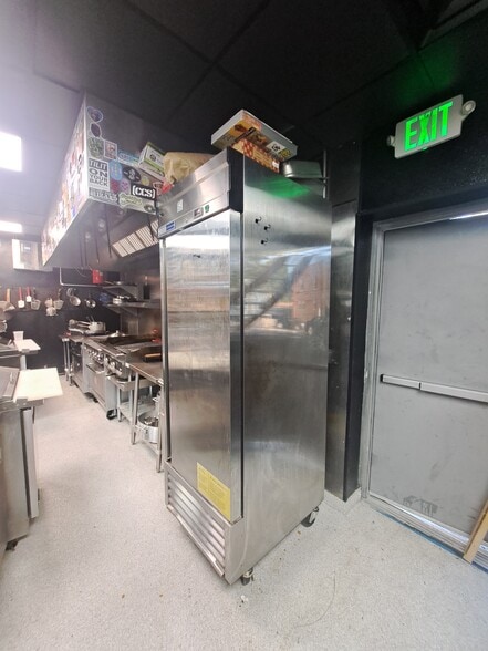 More Photos Of 5900 Miller Ave, Gary Restaurant For Sale