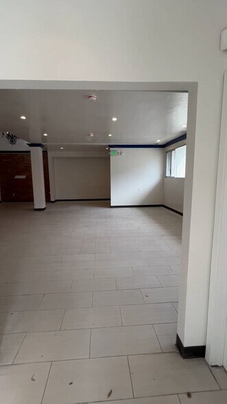 Primary Photo Of 1032 S Western Ave, Los Angeles Bar For Lease