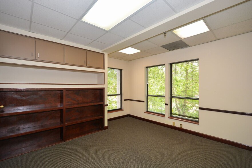 More Photos Of 1820 The Exchange SE, Atlanta Office For Sale