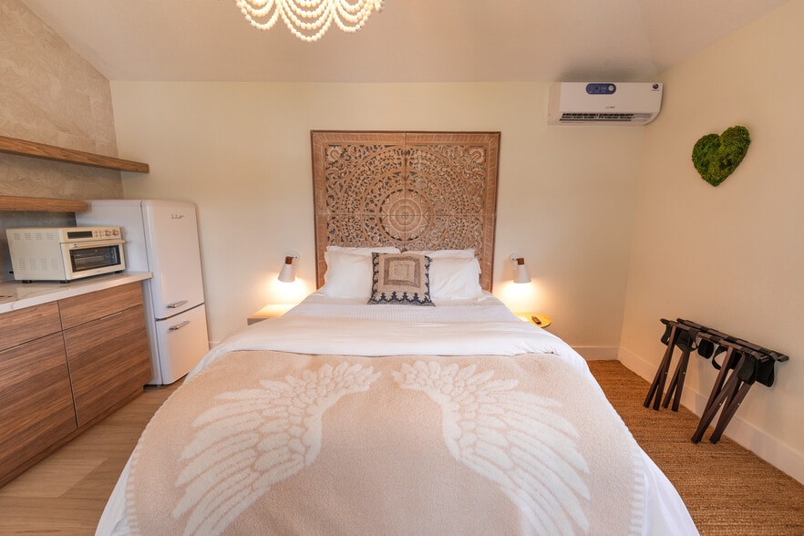 More Photos Of 2502 Tamarind Dr, Hutchinson Island Hotel For Sale