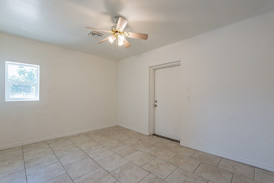 More Photos Of 3115 N 55th Ave, Phoenix Apartments For Sale
