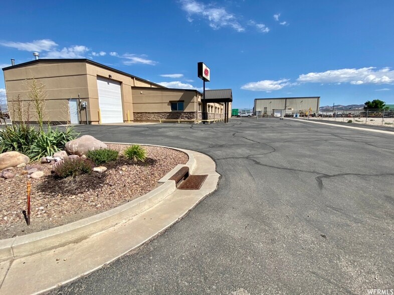 More Photos Of 1401 E 1100 S, Vernal Manufacturing For Sale