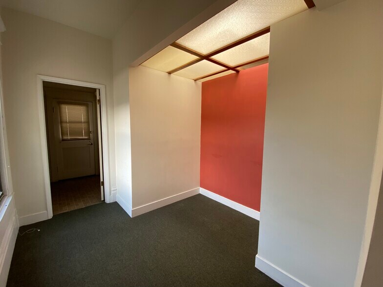 More Photos Of 3972 24th St, San Francisco Apartments For Lease