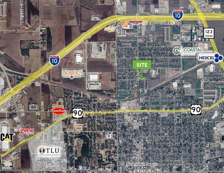 More Photos Of 1711 N Austin St, Seguin Showroom For Sale