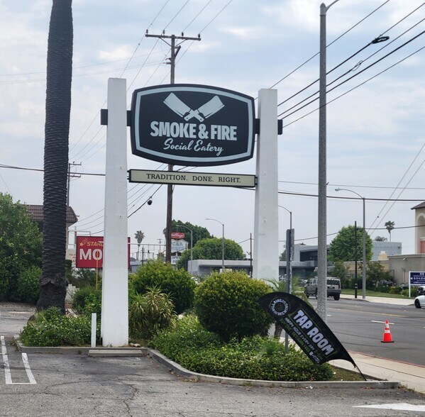 More Photos Of 401 E Foothill Blvd, Pomona Restaurant For Sale