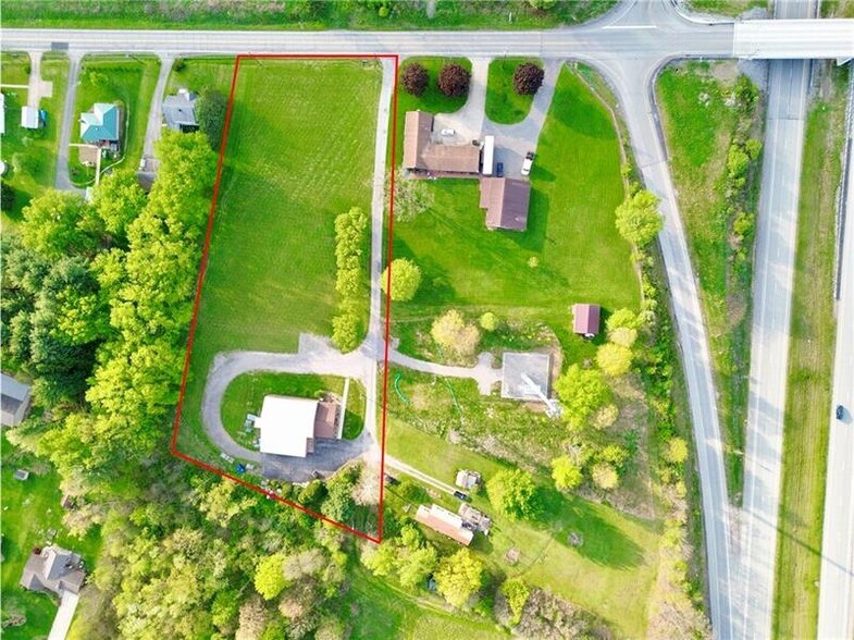 More Photos Of 20 Henderson Ln, West Middlesex Industrial For Sale