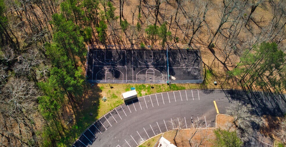 More Photos Of 3000 Ember Dr, Decatur Apartments For Sale