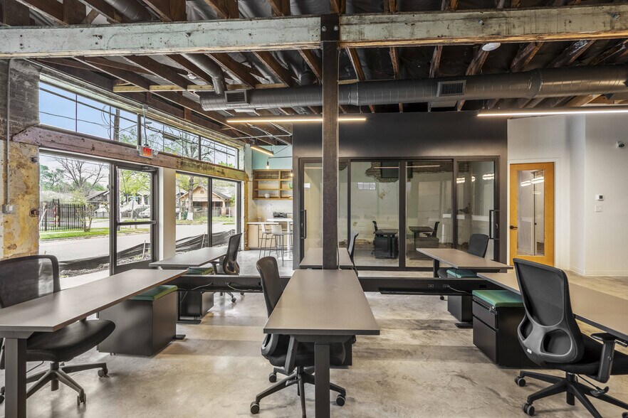 More Photos Of 1109-1115 Dumble st, Houston Office For Sale
