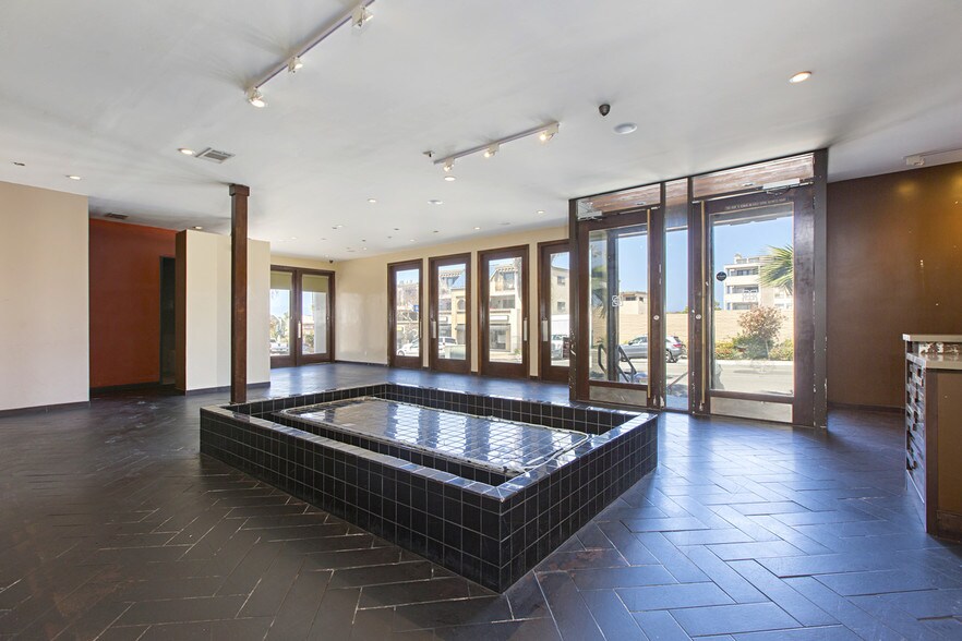 More Photos Of 727-737 Pearl St, La Jolla Medical For Lease
