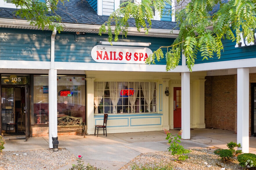 More Photos Of 1100-1110 Long Pond Rd, Rochester Unknown For Lease