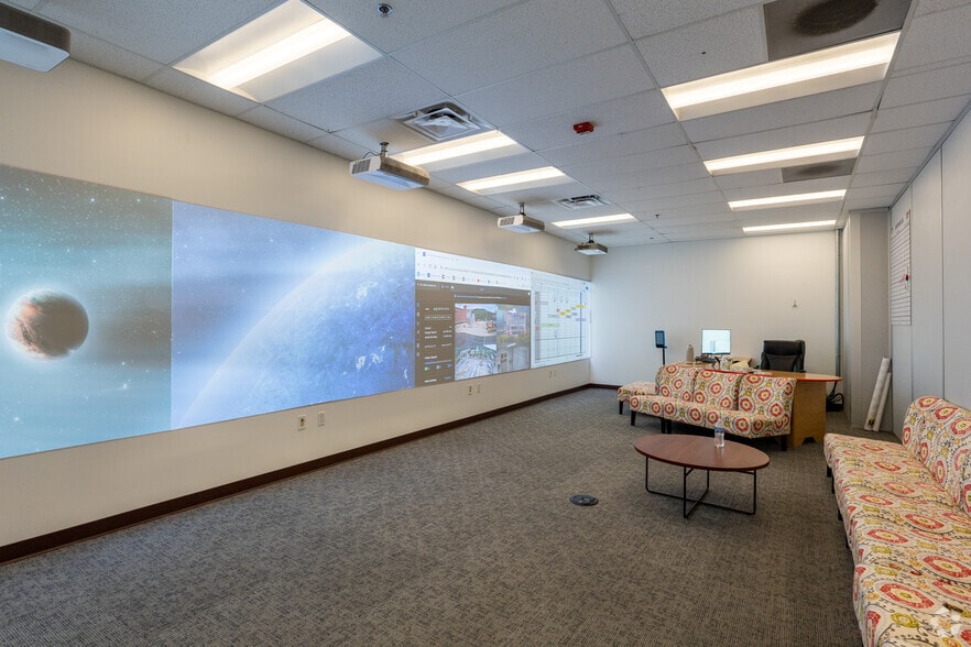 More Photos Of 2727 Franklin Rd SW, Roanoke Medical For Lease