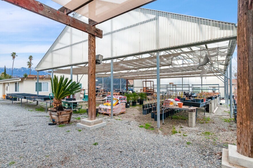 More Photos Of 1450-1454 E 6th St, Beaumont General Retail For Sale