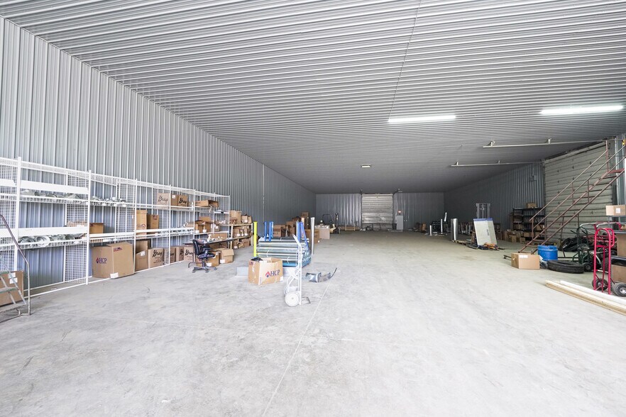 More Photos Of 11415 Chamberlain Rd, Mantua Warehouse For Sale