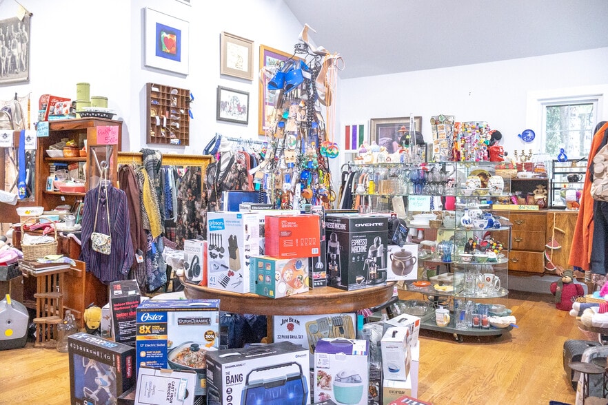 More Photos Of 17656 US Highway 12, New Buffalo Office For Sale