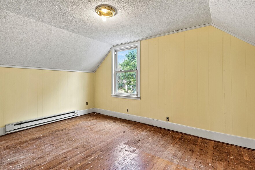 More Photos Of 1190 S NC 16 Business Hwy, Stanley Flex For Sale