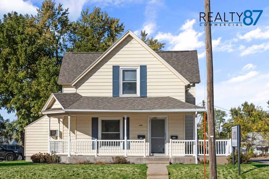 Primary Photo Of 448 7th Ave, Marion Office For Sale
