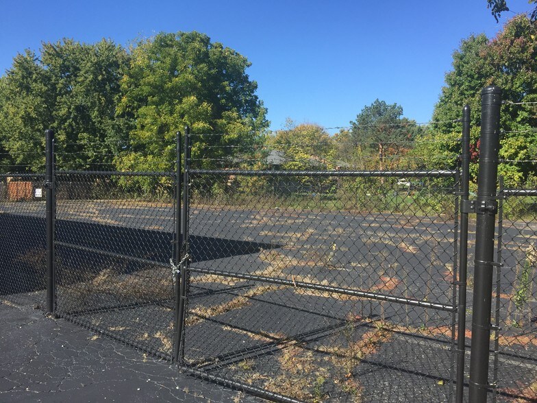 More Photos Of 30 Kinsey Rd, Xenia Light Distribution For Sale