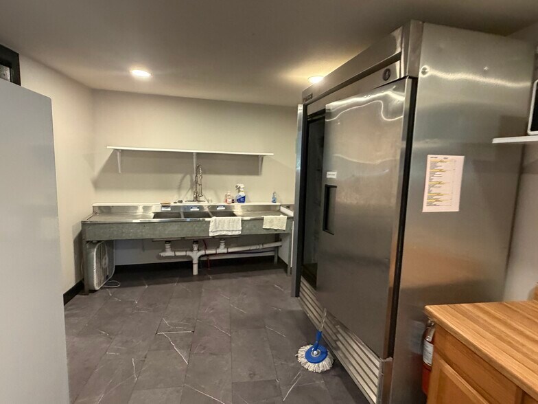 More Photos Of 3980 Lakeshore Dr, Rhinelander Lodge Meeting Hall For Sale