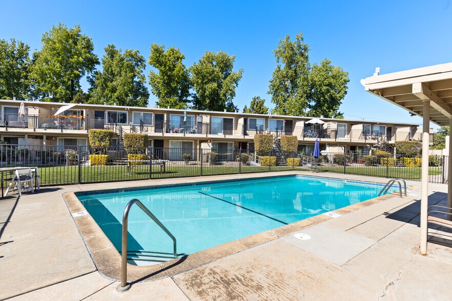 More Photos Of 1350 Manzanita Ave, Chico Apartments For Sale