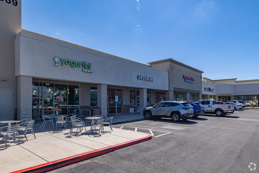 More Photos Of 15557-15609 W Bell Rd, Surprise Storefront For Lease