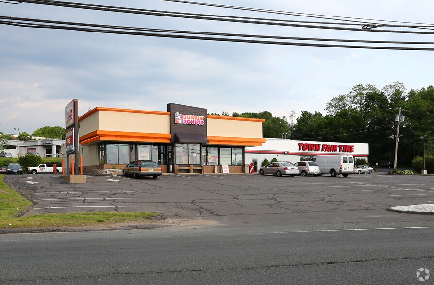 Primary Photo Of 3384-3386 Berlin Tpke, Newington Freestanding For Lease