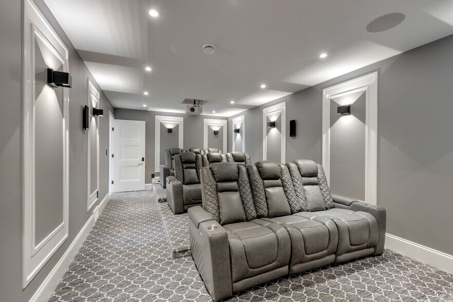 More Photos Of 48017 Harvest Ln E, Foothills Specialty For Sale