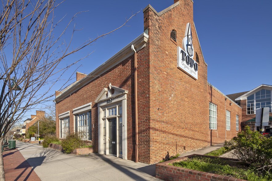 More Photos Of 505 W Franklin St, Chapel Hill Office For Lease