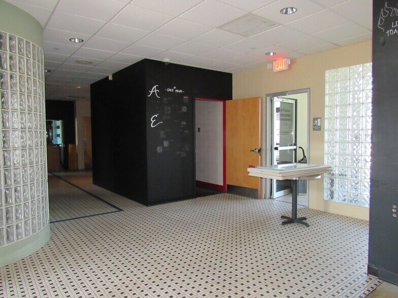 More Photos Of 150 W Dubois Ave, Dubois General Retail For Lease