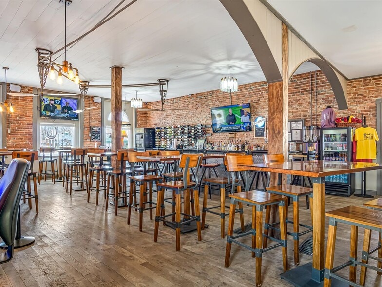 More Photos Of 214 Main St, Ruma Restaurant For Sale